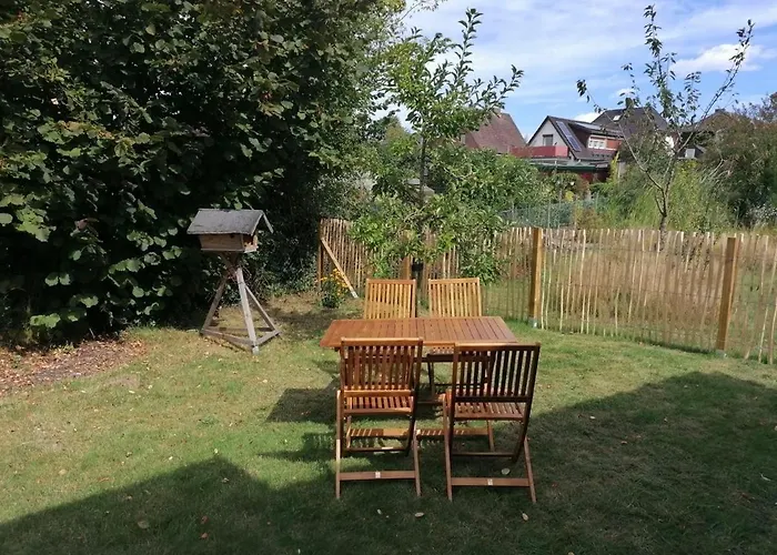 Heide-marie, Semesterbostad